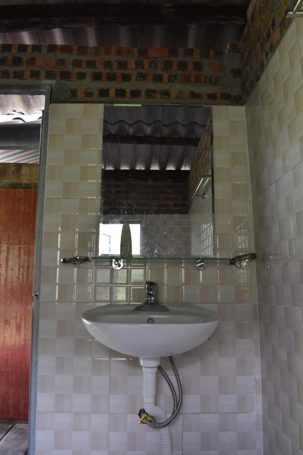 Du Gia Van Chung Homestay Làng Cac Extérieur photo