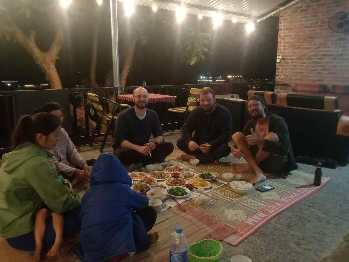 Du Gia Van Chung Homestay Làng Cac Extérieur photo