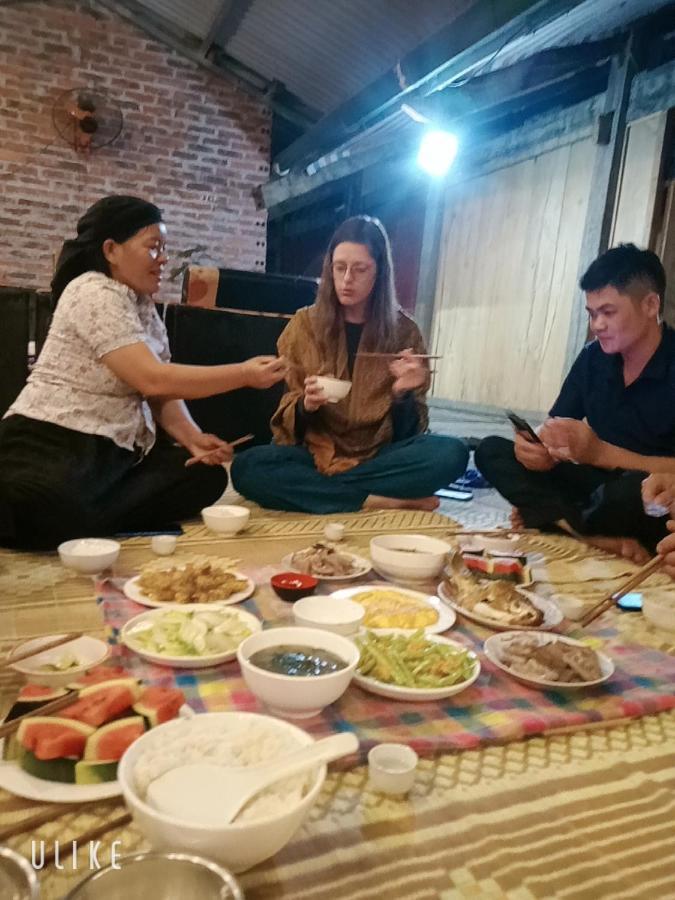 Du Gia Van Chung Homestay Làng Cac Extérieur photo