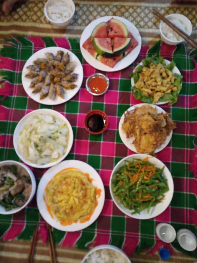 Du Gia Van Chung Homestay Làng Cac Extérieur photo