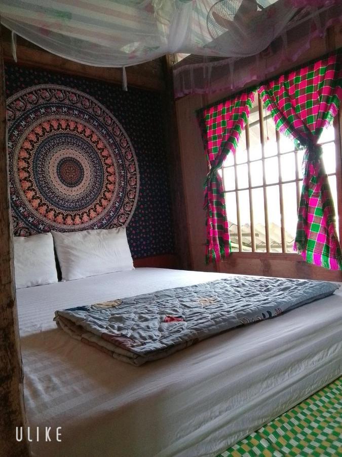 Du Gia Van Chung Homestay Làng Cac Extérieur photo
