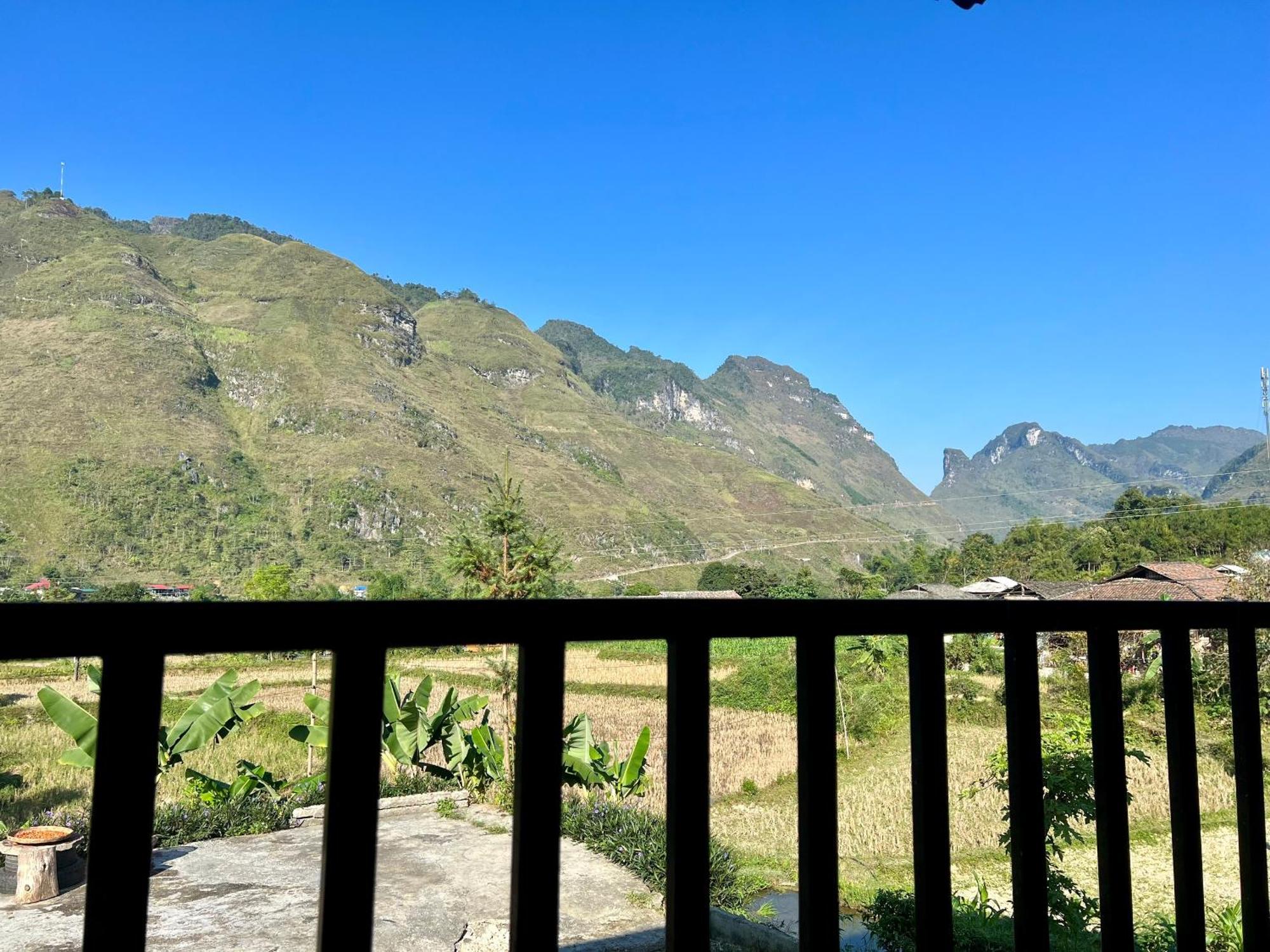 Du Gia Van Chung Homestay Làng Cac Extérieur photo