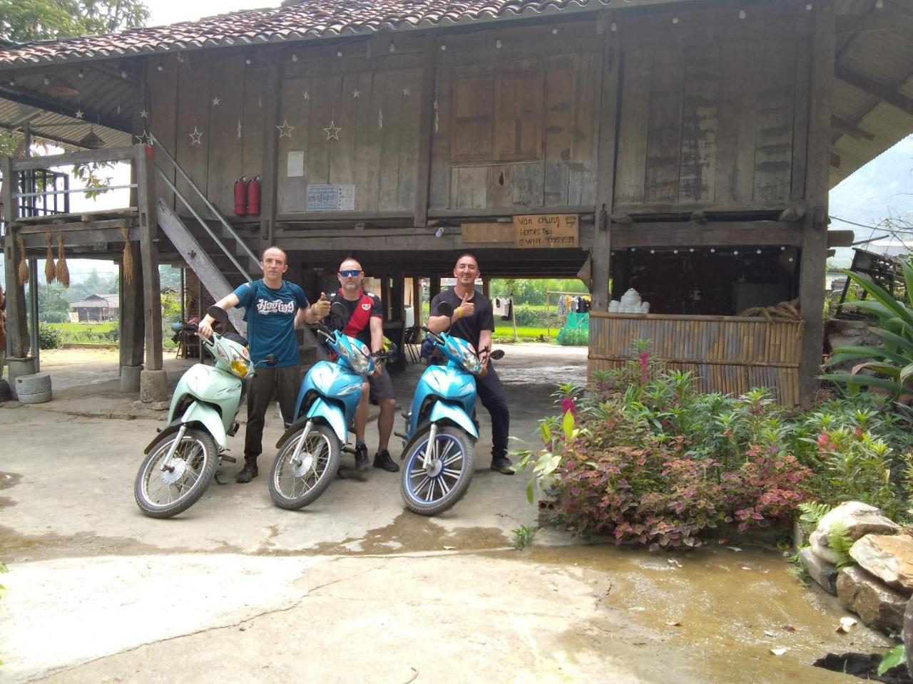 Du Gia Van Chung Homestay Làng Cac Extérieur photo